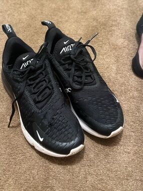 Nike Black White Air Max Athletic Shoes